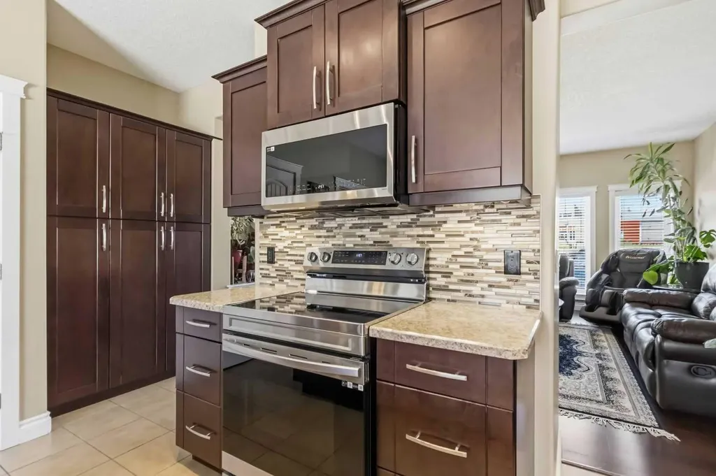 300 Sparrow Hawk Drive Fort Mcmurray AB T9K0Y6