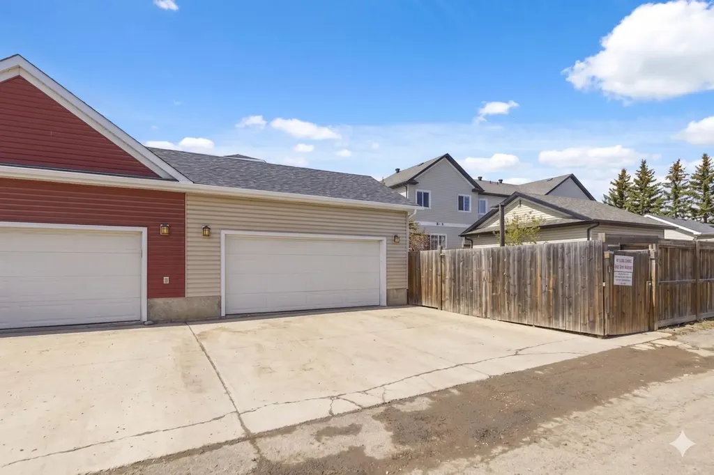 300 Sparrow Hawk Drive Fort Mcmurray AB T9K0Y6