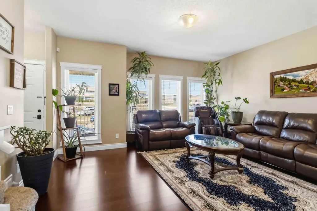 300 Sparrow Hawk Drive Fort Mcmurray AB T9K0Y6