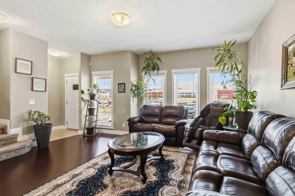 300 Sparrow Hawk Drive Fort Mcmurray AB T9K0Y6
