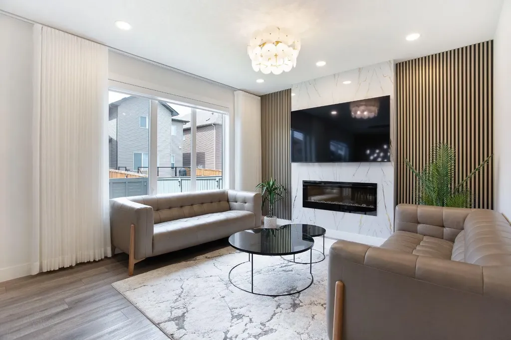 37 Savanna Heath NE Calgary AB T3J2H5