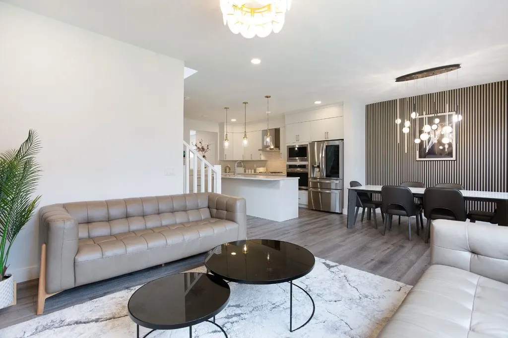 37 Savanna Heath NE Calgary AB T3J2H5