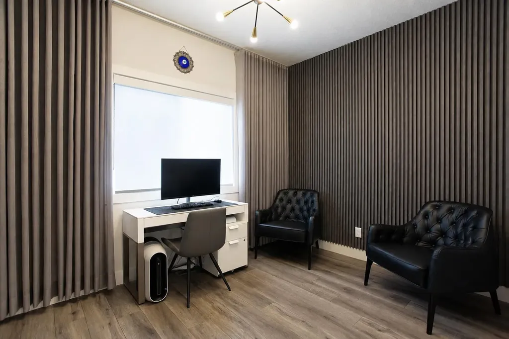 37 Savanna Heath NE Calgary AB T3J2H5