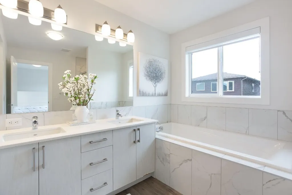 37 Savanna Heath NE Calgary AB T3J2H5