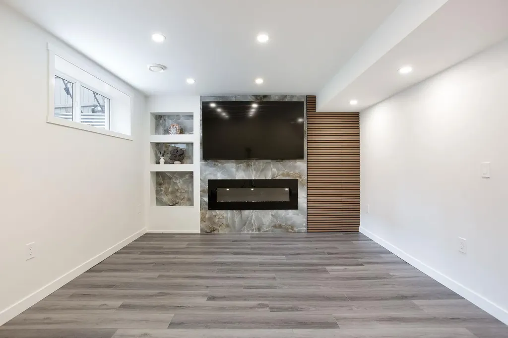 37 Savanna Heath NE Calgary AB T3J2H5