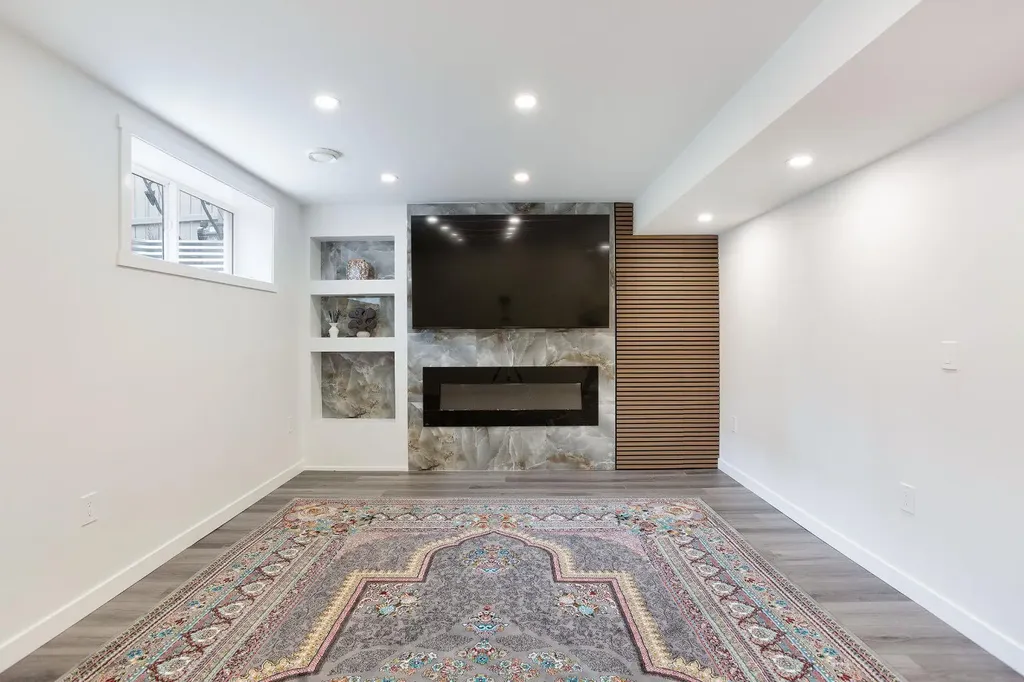 37 Savanna Heath NE Calgary AB T3J2H5