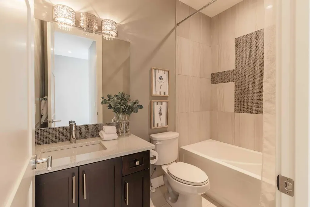 423 23 Avenue NW Calgary AB T2M1S4