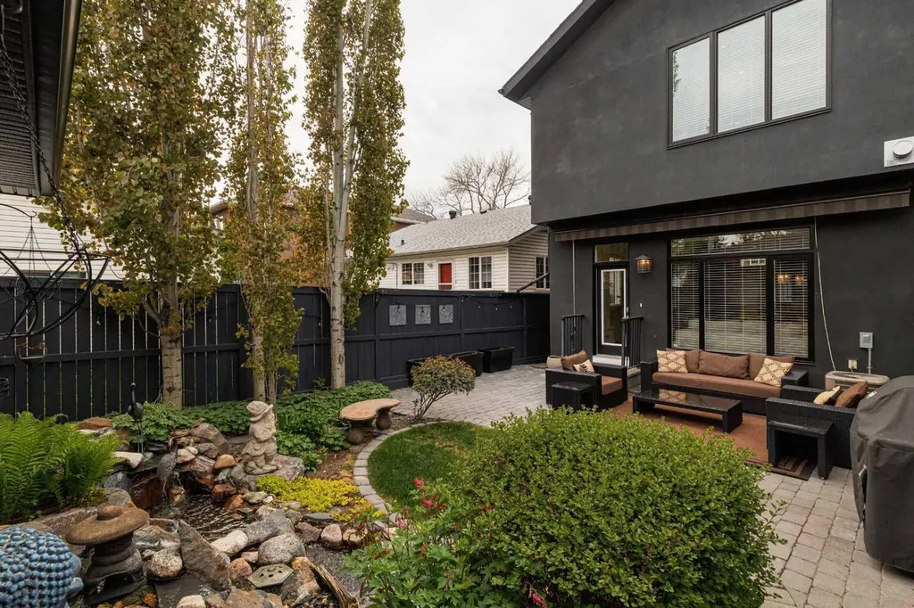 423 23 Avenue NW Calgary AB T2M1S4