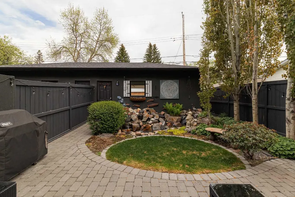 423 23 Avenue NW Calgary AB T2M1S4
