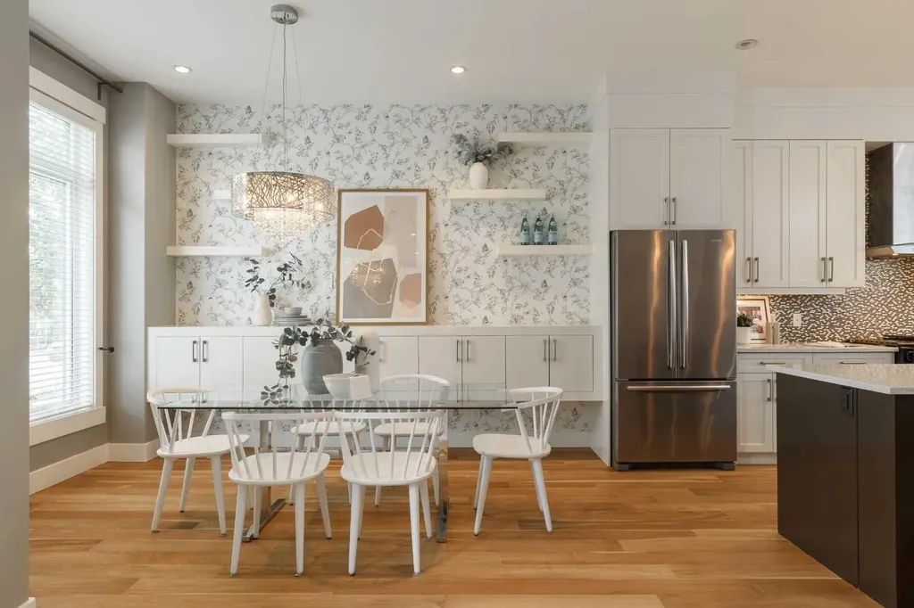 423 23 Avenue NW Calgary AB T2M1S4