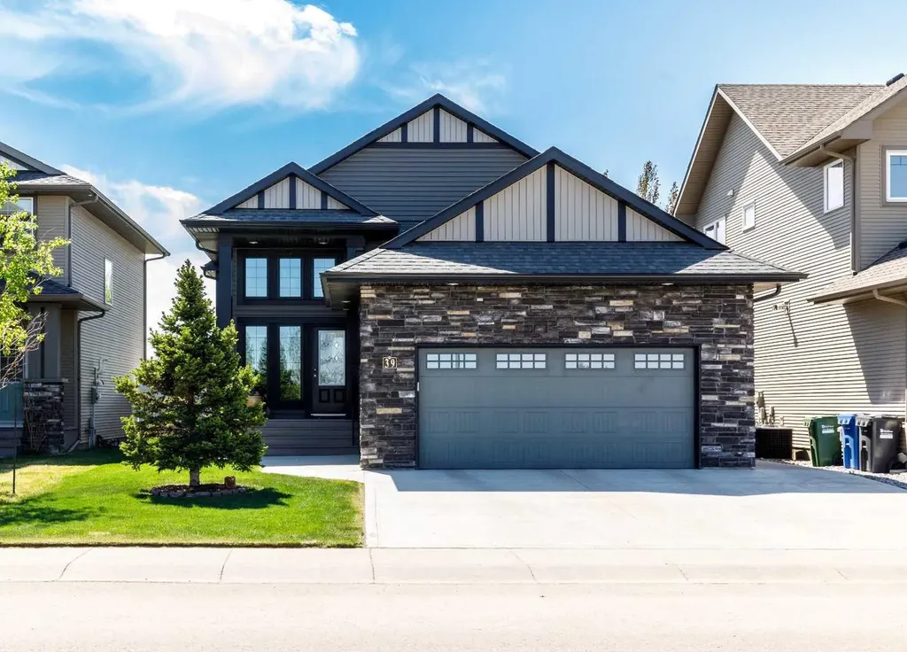 39 Thompson Crescent Red Deer AB T4P 0R9