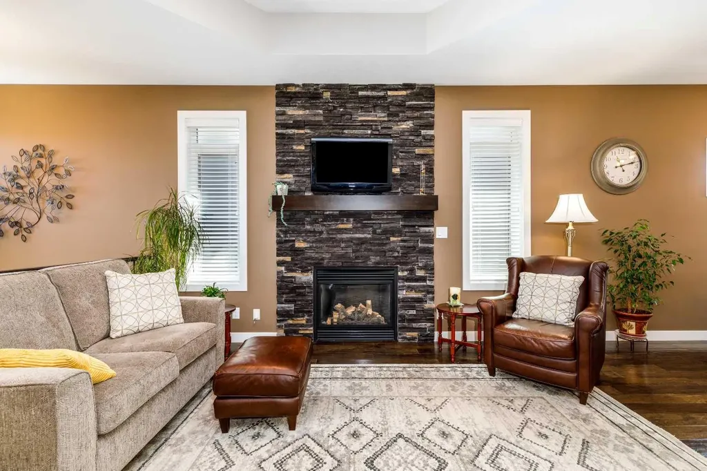 39 Thompson Crescent Red Deer AB T4P 0R9