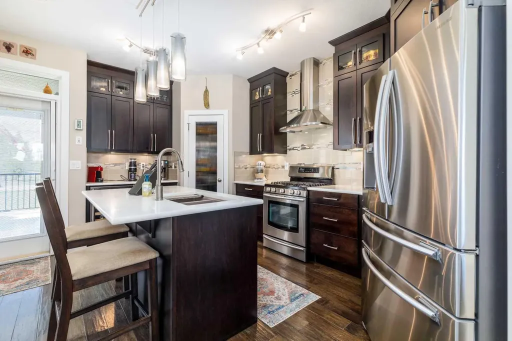 39 Thompson Crescent Red Deer AB T4P 0R9