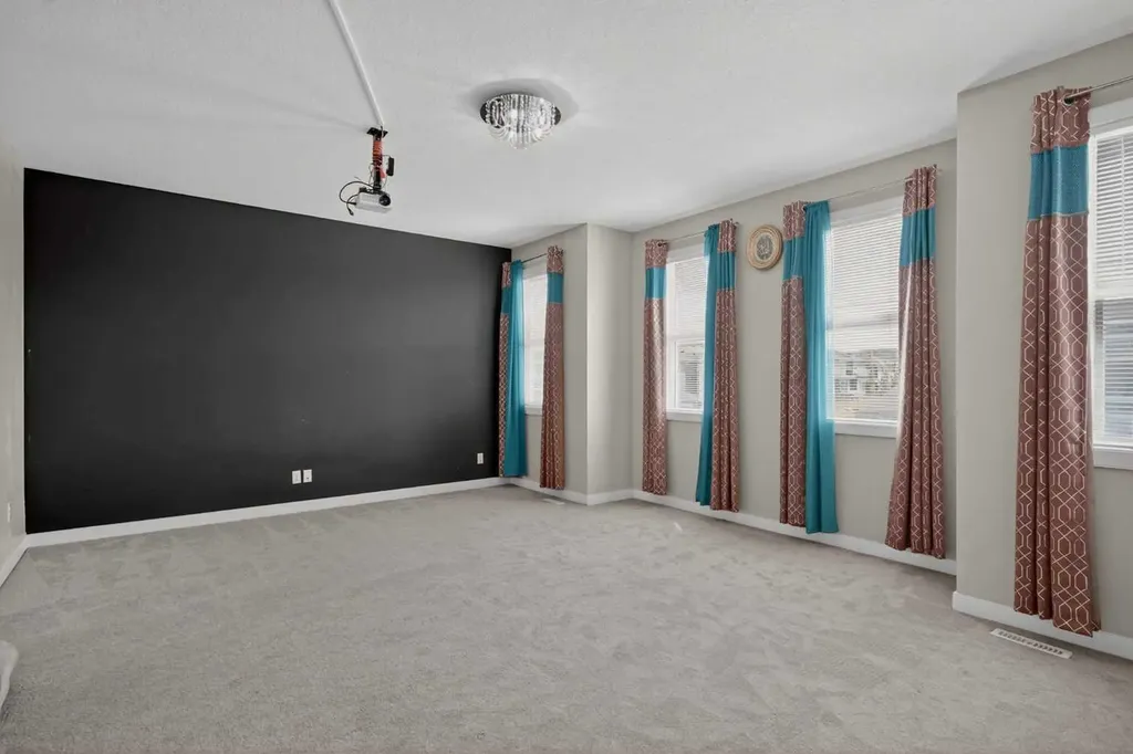 152 Redstone Villas NE Calgary AB T3N 0N1
