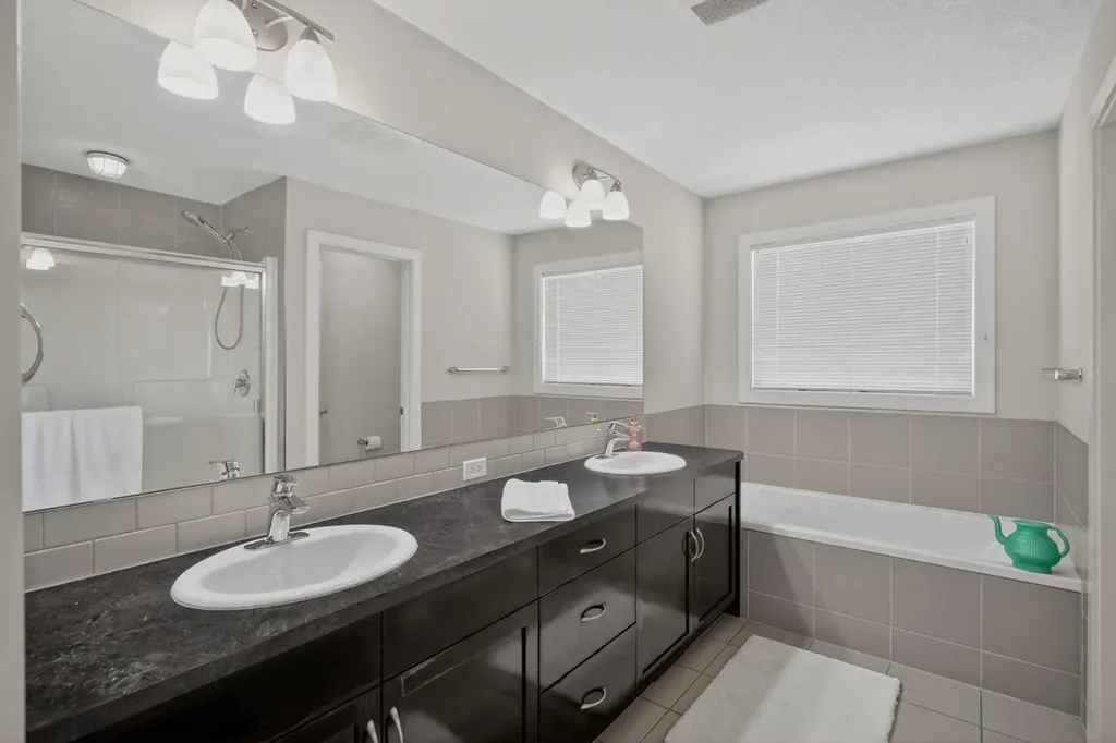 152 Redstone Villas NE Calgary AB T3N 0N1