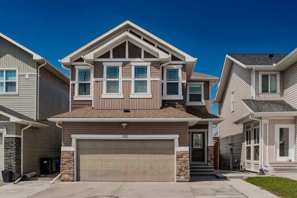 152 Redstone Villas NE Calgary AB T3N 0N1