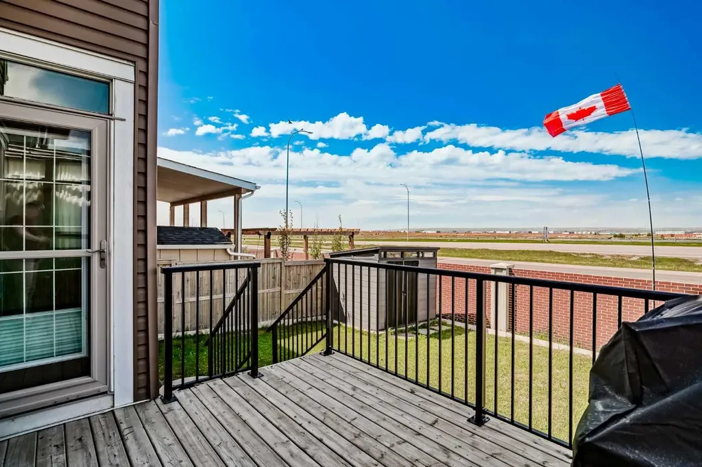 152 Redstone Villas NE Calgary AB T3N 0N1