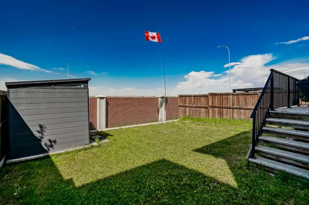 152 Redstone Villas NE Calgary AB T3N 0N1