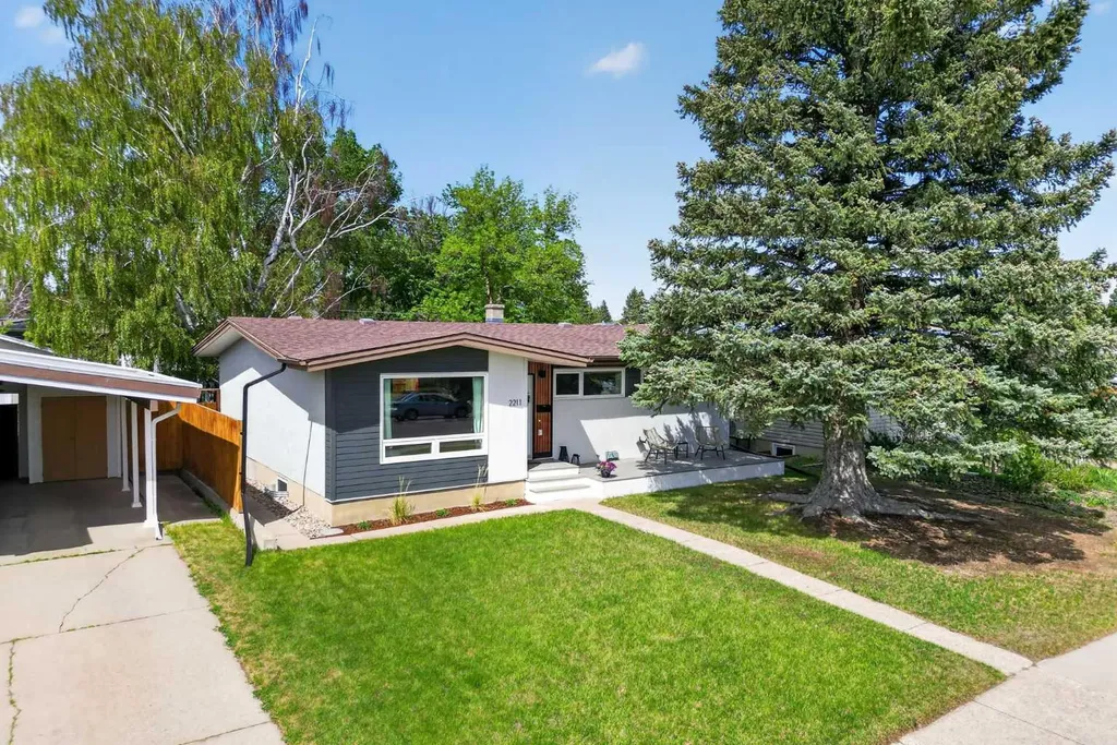 2211 18 Avenue S Lethbridge AB T1K 1C7