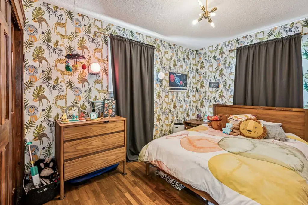 614 21 Avenue NE Calgary AB T2E 1T1