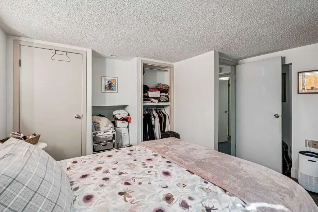 614 21 Avenue NE Calgary AB T2E 1T1