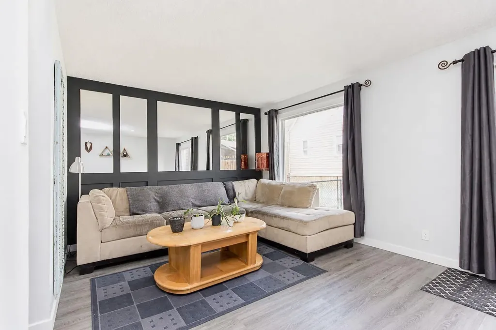 5806 61 Street Red Deer AB T4N 6H4