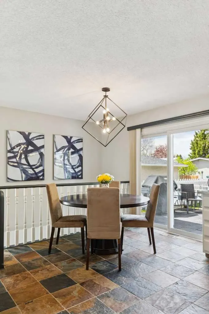 748 Archwood Road SE Calgary AB T2J1C2