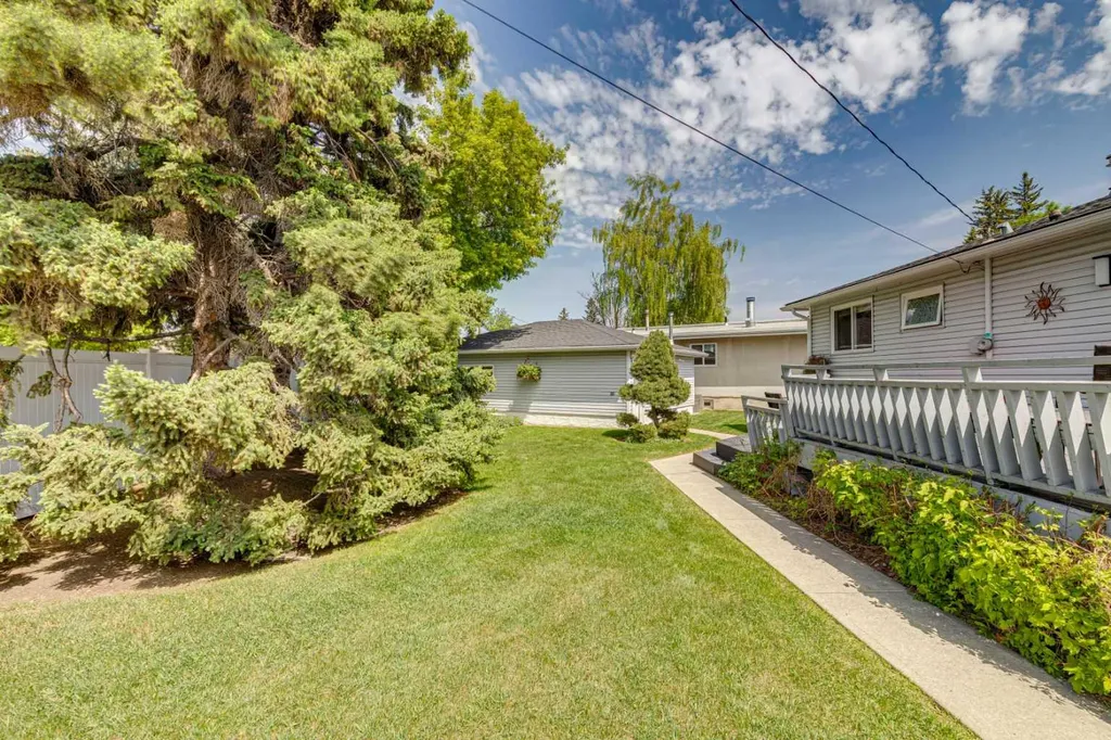 748 Archwood Road SE Calgary AB T2J1C2