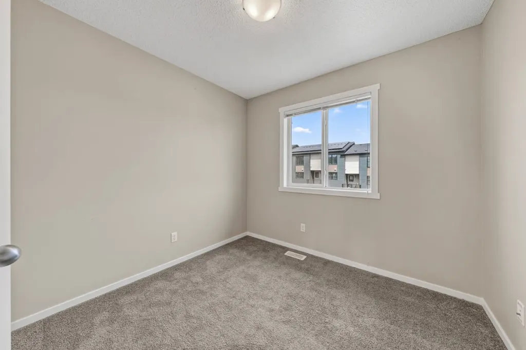 86 Mahogany Drive SE Calgary AB T3M 2K2
