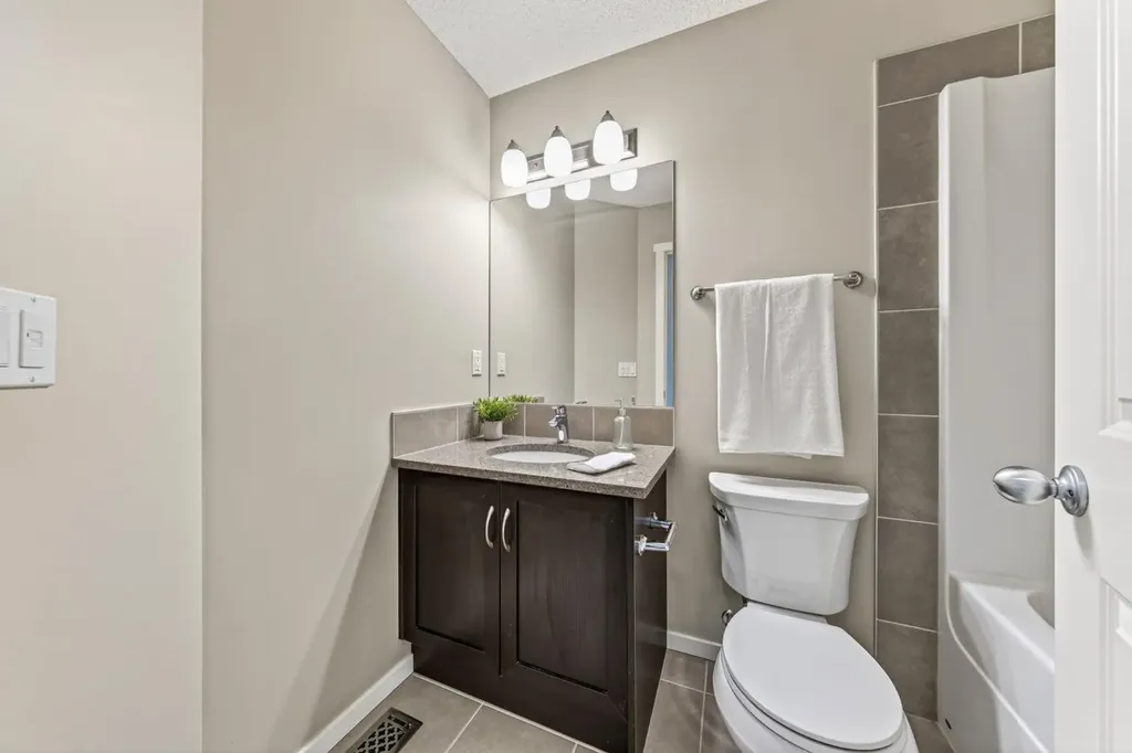 86 Mahogany Drive SE Calgary AB T3M 2K2