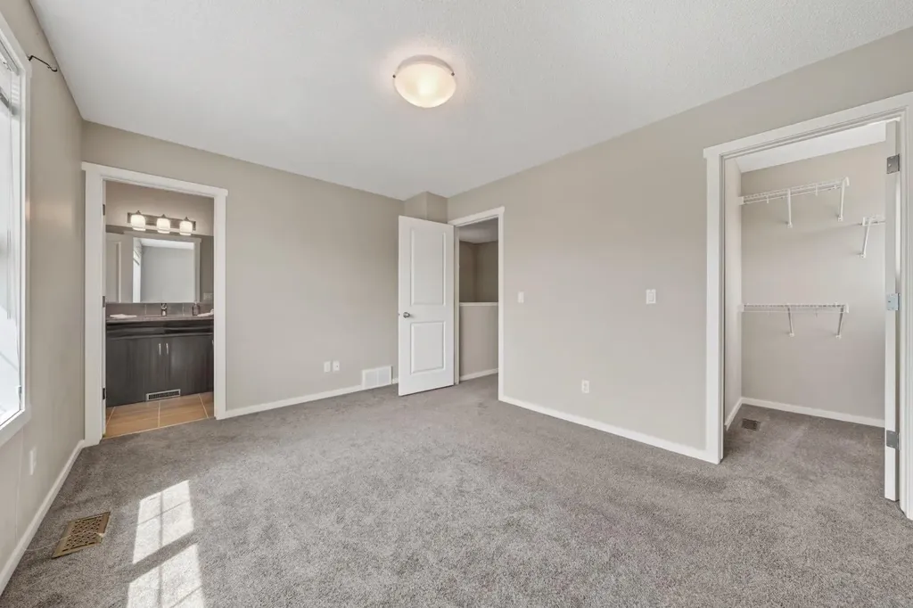 86 Mahogany Drive SE Calgary AB T3M 2K2