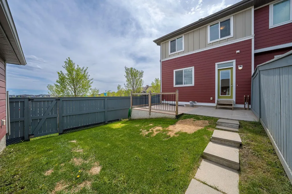 86 Mahogany Drive SE Calgary AB T3M 2K2