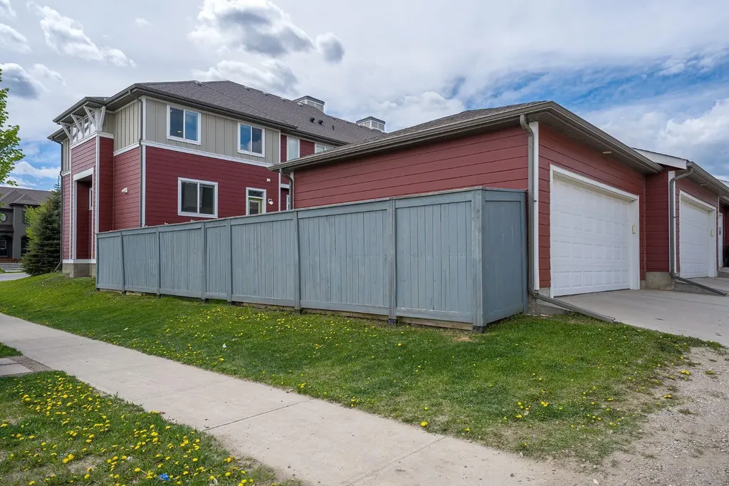 86 Mahogany Drive SE Calgary AB T3M 2K2