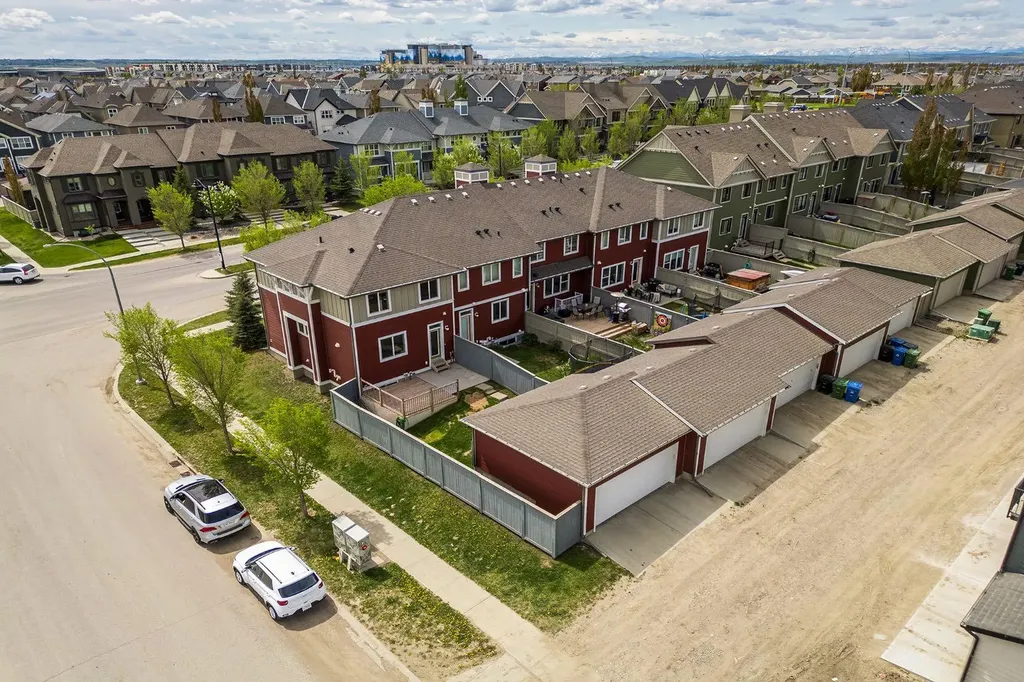 86 Mahogany Drive SE Calgary AB T3M 2K2