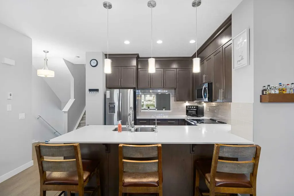 175 Silverado Plains Park SW Calgary AB T2X 1Y8