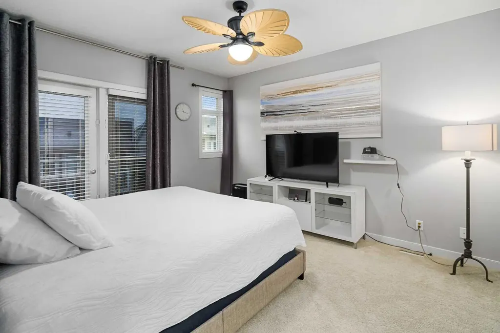 175 Silverado Plains Park SW Calgary AB T2X 1Y8