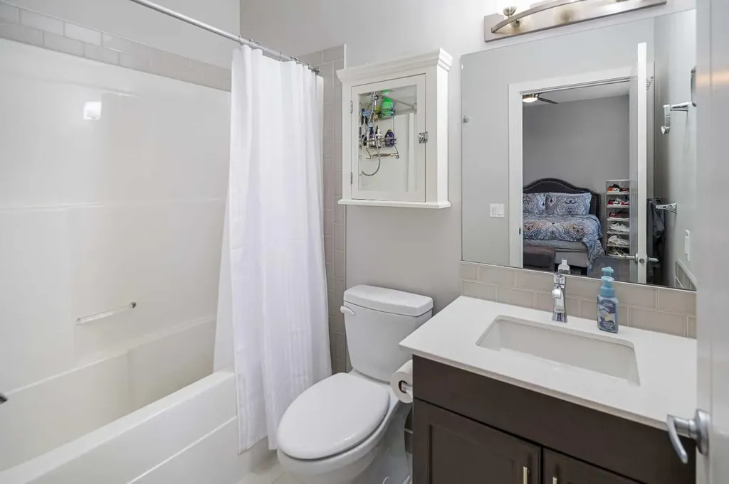 175 Silverado Plains Park SW Calgary AB T2X 1Y8
