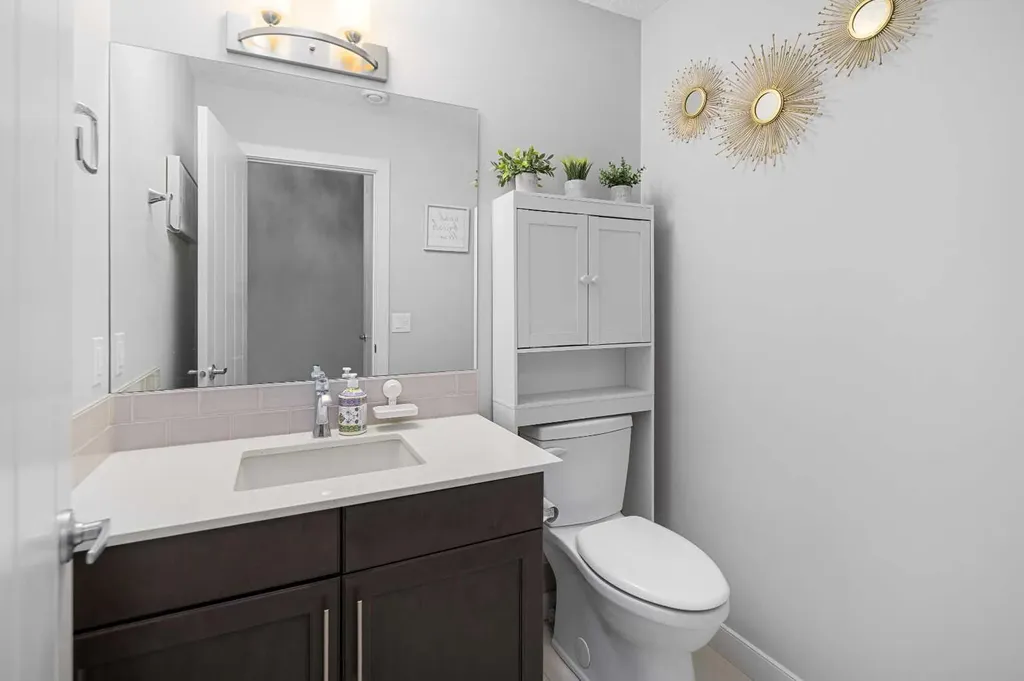 175 Silverado Plains Park SW Calgary AB T2X 1Y8