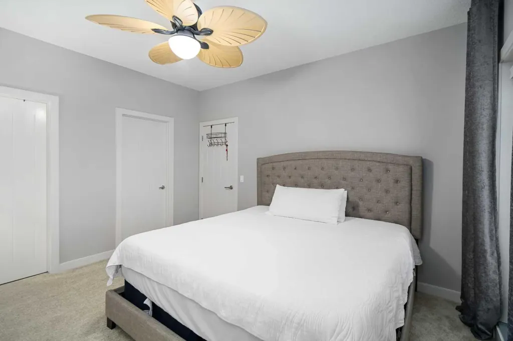 175 Silverado Plains Park SW Calgary AB T2X 1Y8