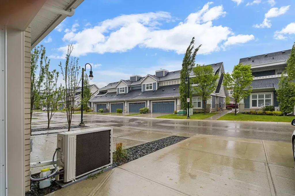 175 Silverado Plains Park SW Calgary AB T2X 1Y8