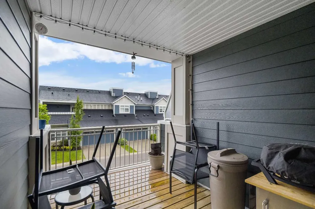 175 Silverado Plains Park SW Calgary AB T2X 1Y8