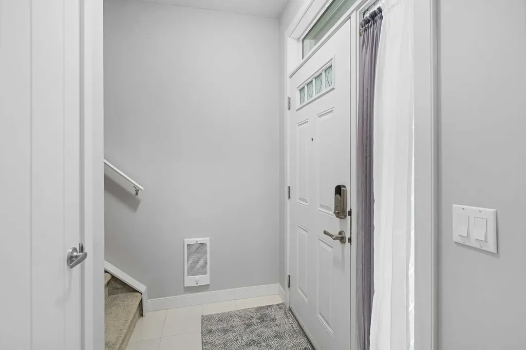 175 Silverado Plains Park SW Calgary AB T2X 1Y8