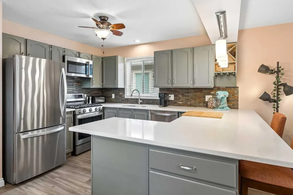 1840 33 Avenue SW Calgary AB T2T1Y9