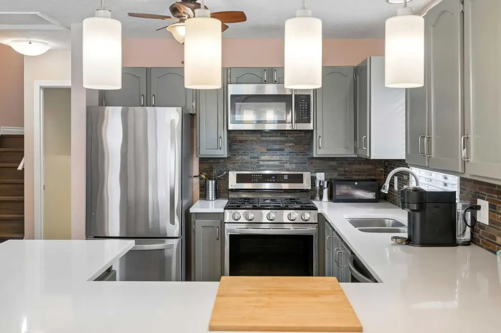 1840 33 Avenue SW Calgary AB T2T1Y9