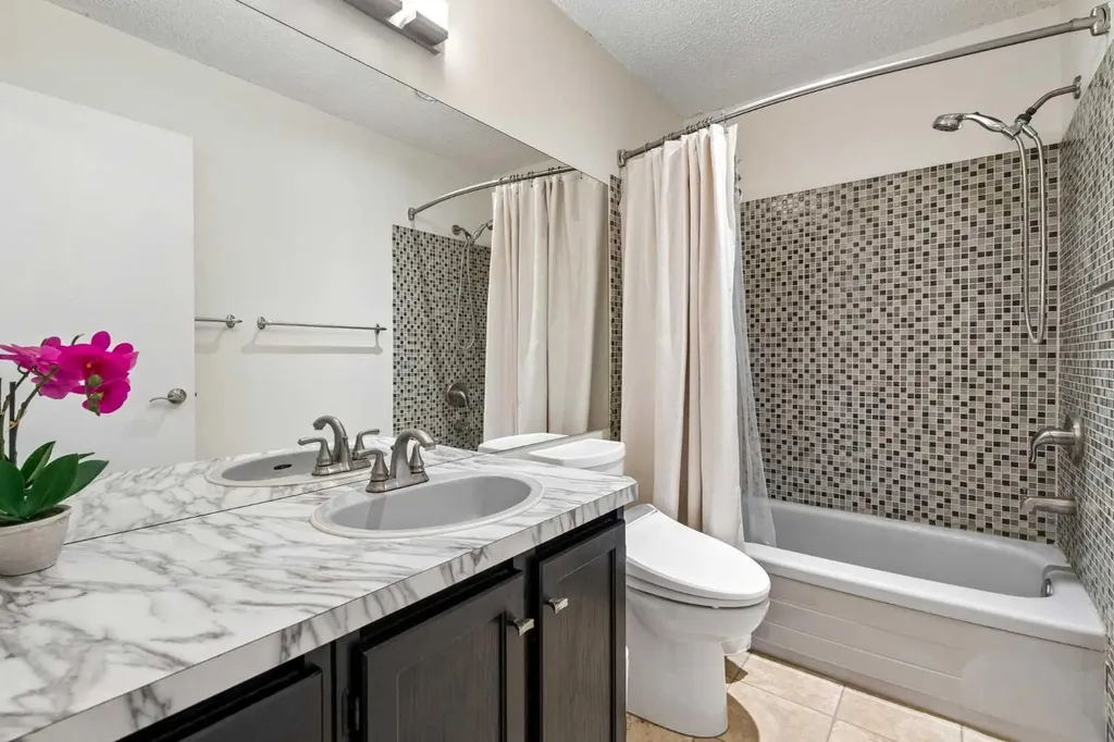 1840 33 Avenue SW Calgary AB T2T1Y9