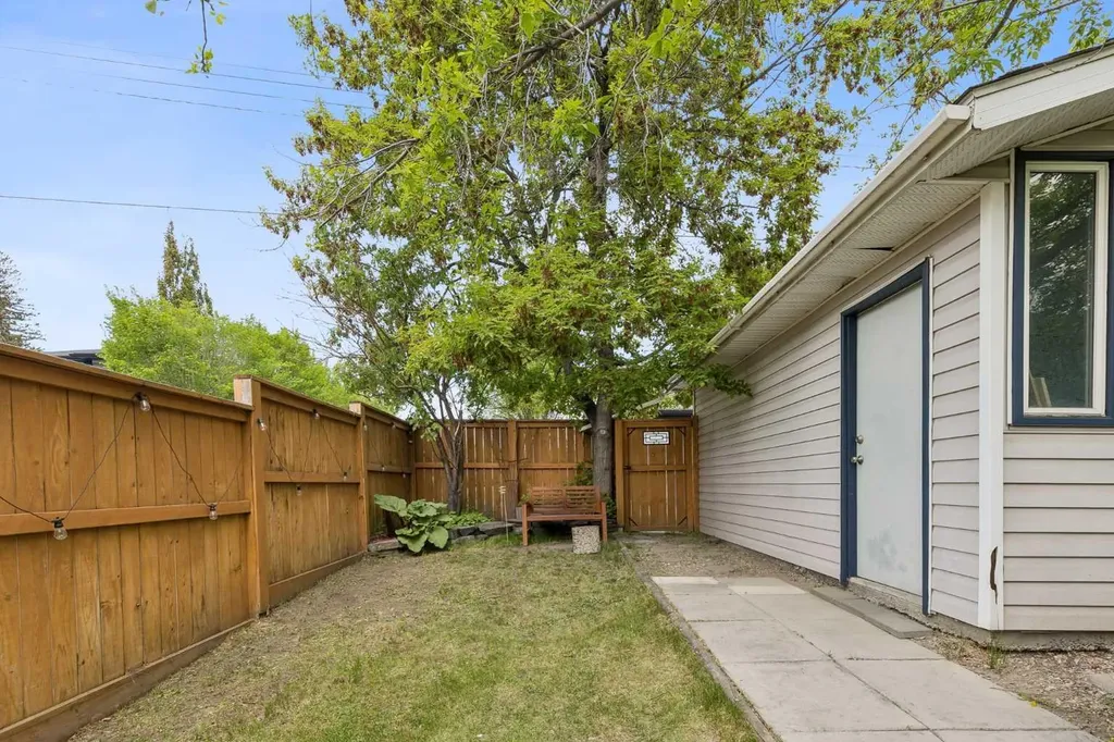 1840 33 Avenue SW Calgary AB T2T1Y9