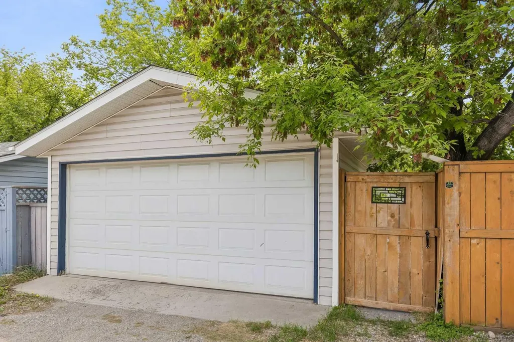 1840 33 Avenue SW Calgary AB T2T1Y9