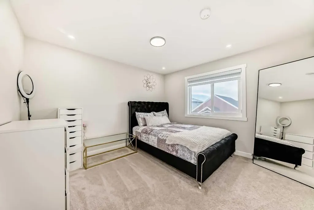 18 North Bridges Gardens Langdon AB T0J 1X3