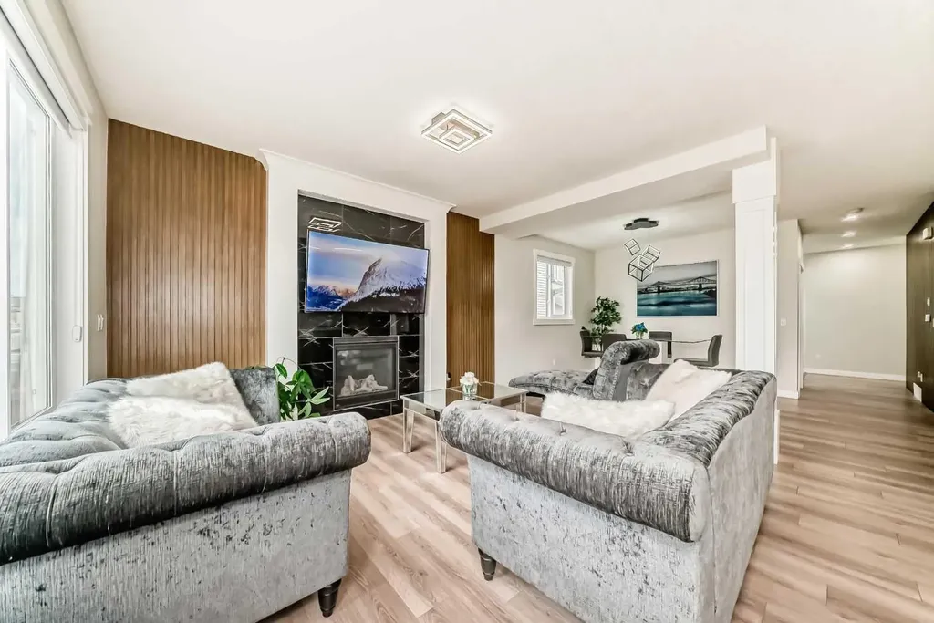 18 North Bridges Gardens Langdon AB T0J 1X3