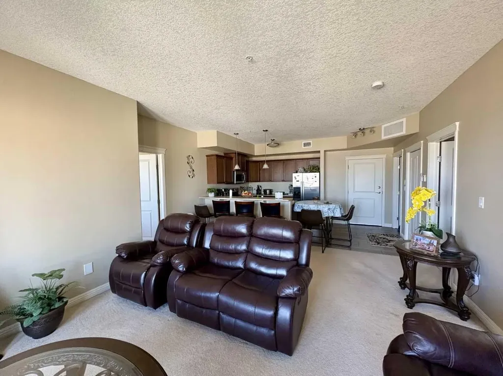 4102 69 Avenue Lloydminster AB T9V 7K5